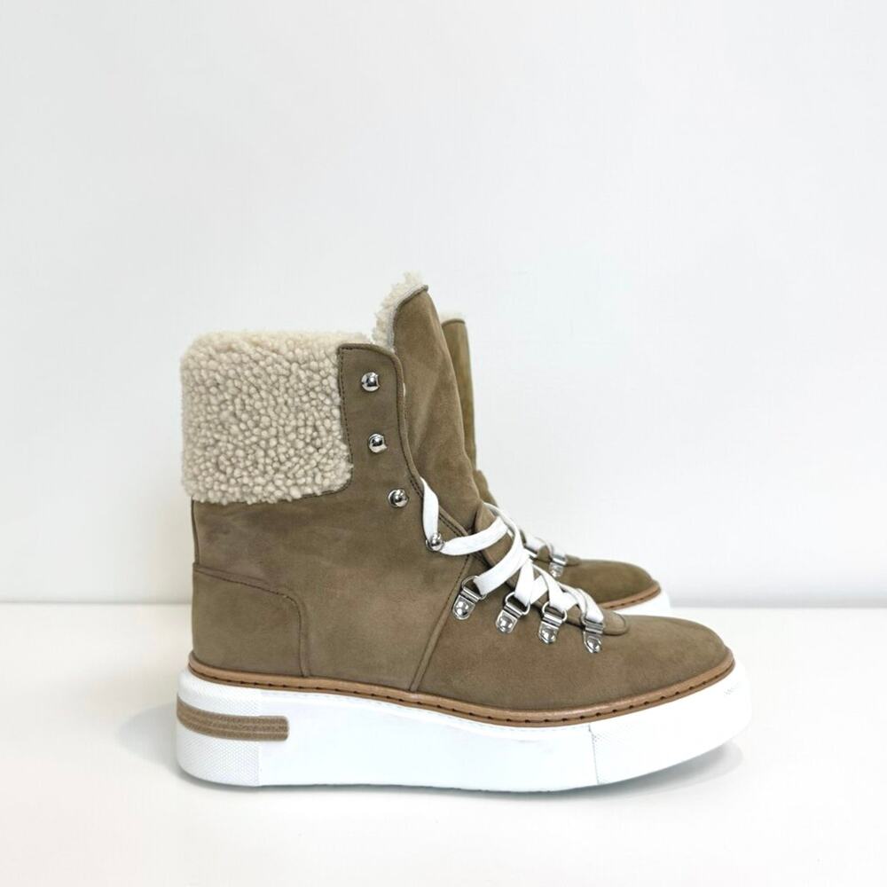 HERMES Flocon Brown Suede Shearling Lined Ankle Boots 38.5 White Rubber Sole